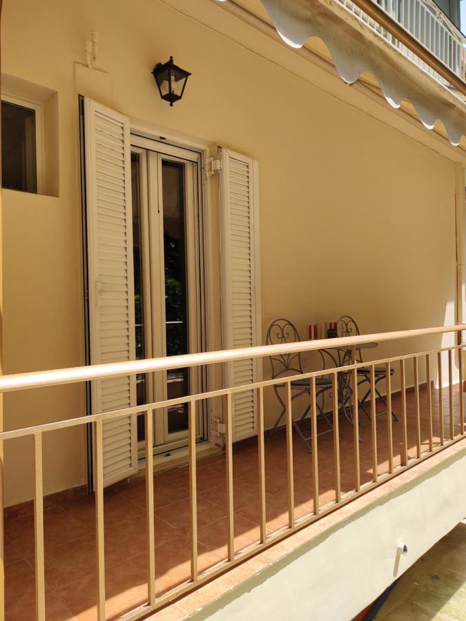 Avanda Corfu Corfu  Luaran gambar